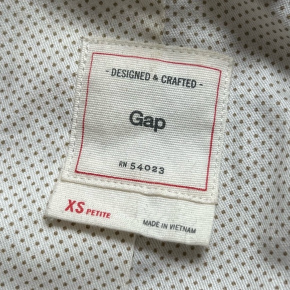 Gap Trench Coat, Size CS Petite - Picture 5 of 7